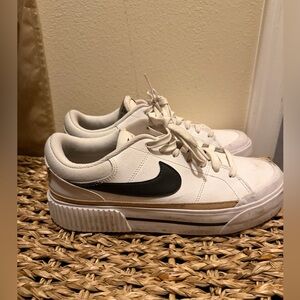 Nike women Court legacy lift platform